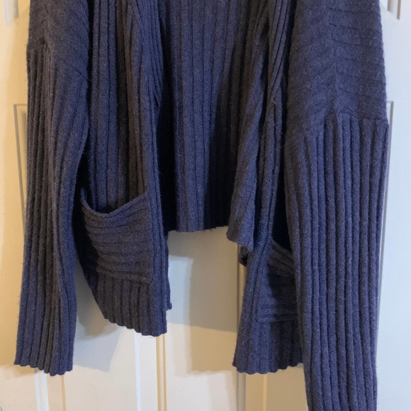 Roan + Ryan Lily Cardigan - Picture 4 of 8
